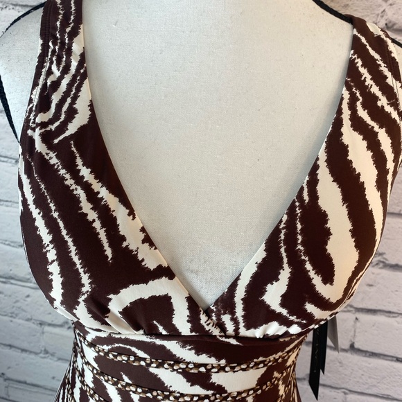 La Blanca Animal Print One Piece Swim Suit White & Brown Size 4 NWT Zebra Print - Picture 11 of 12
